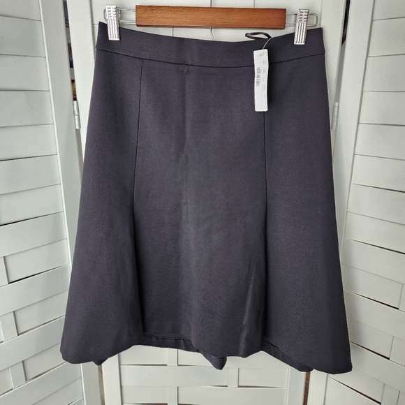 J. Crew Dresses & Skirts - New J. Crew Black Stretchy Pleated Trumpet Skirt